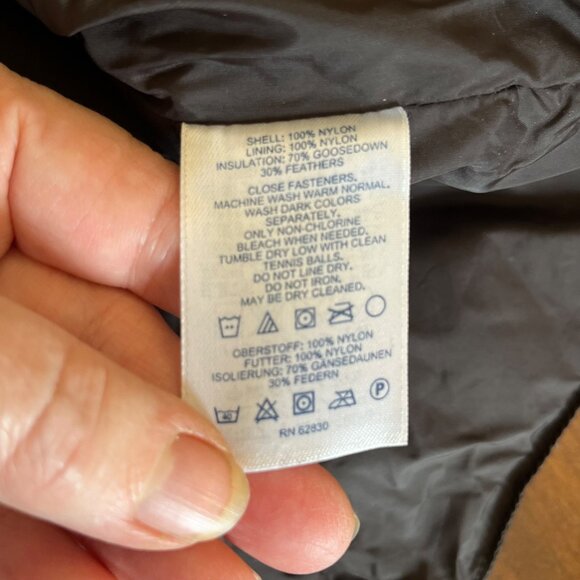 Land's End Goose Down Vest Men's Size XL 46-48 Black Snap Front Quilted Puffer - Picture 5 of 7